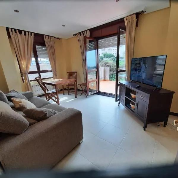 Alojamiento NINES y aparcamiento gratis, Hotel in Suances