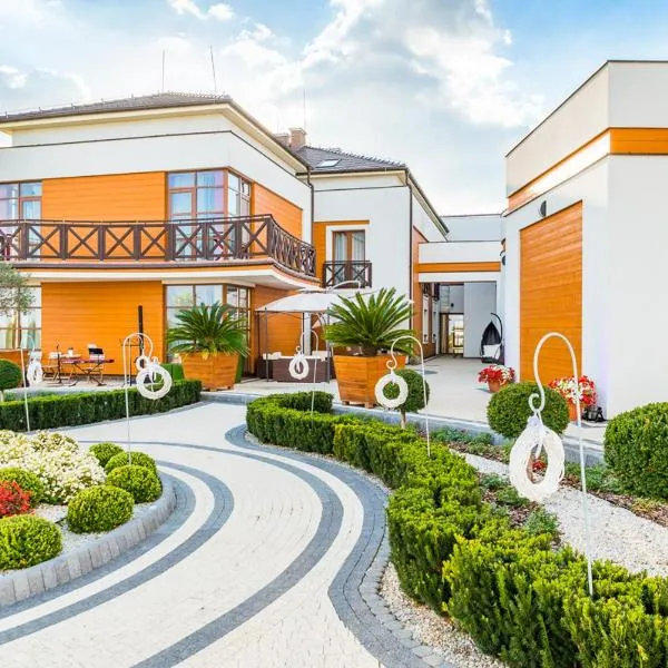 Hotel Kristoff, hotel v destinácii Łaszków