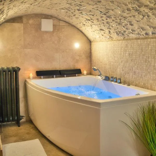 L’Oxalis villa, Sauna et Jaccuzi privatif, hotel in Rochefort-en-Yvelines