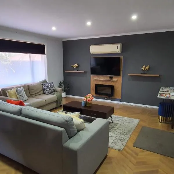 Flamingo Rentals - Modern 2-bed unit with BBQ & SPA ideal for holiday and business travel, hotel in Mildura