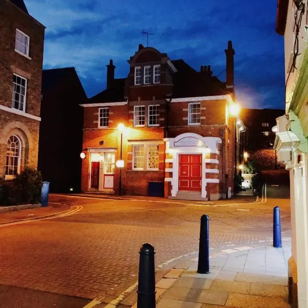 The Old Post Office Boutique Guesthouse, hotel v destinaci Hythe