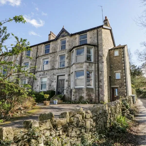 Crow's Nest, ξενοδοχείο σε Carnforth