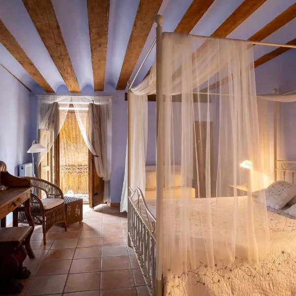 La Casa Grande, hotel Talayuelasban