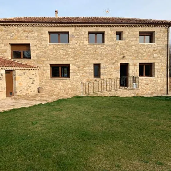 Los Arenales de Arcones, hotel v destinaci Colladillo