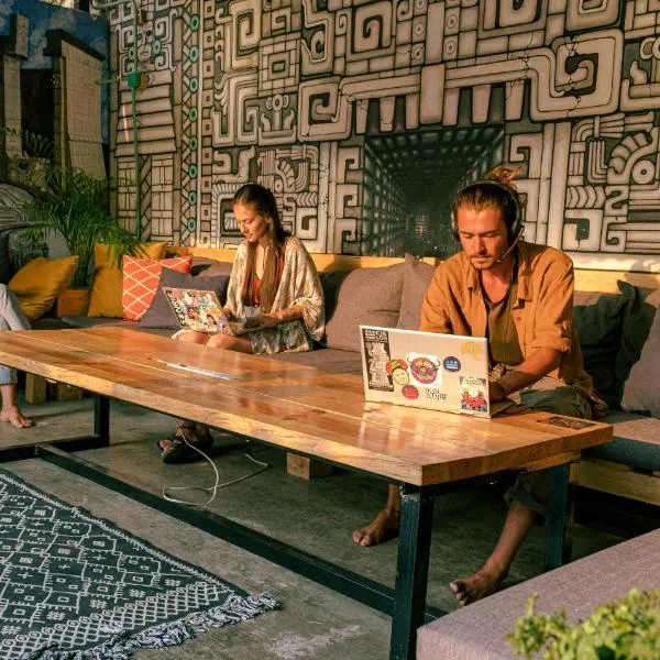 13 Cielos Hostel & Coworking, ξενοδοχείο σε San Cristóbal de Las Casas