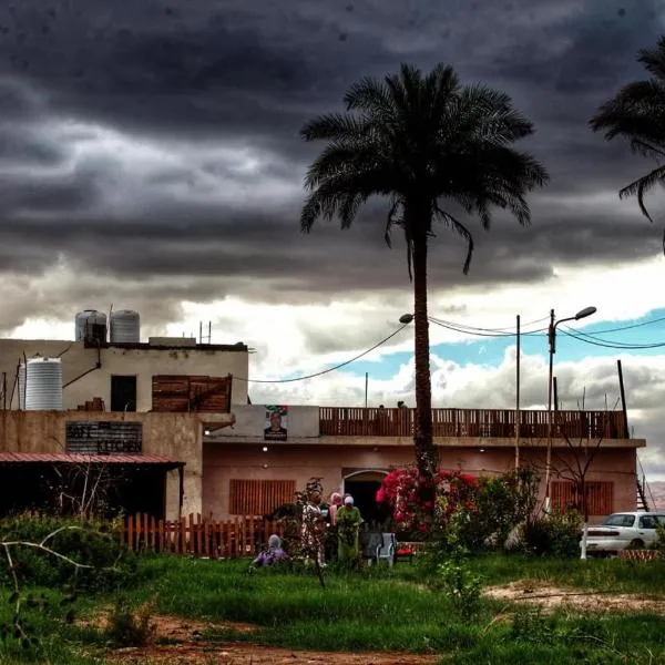 Safi Kitchen Hostel, hotel v destinaci Aş Şāfī