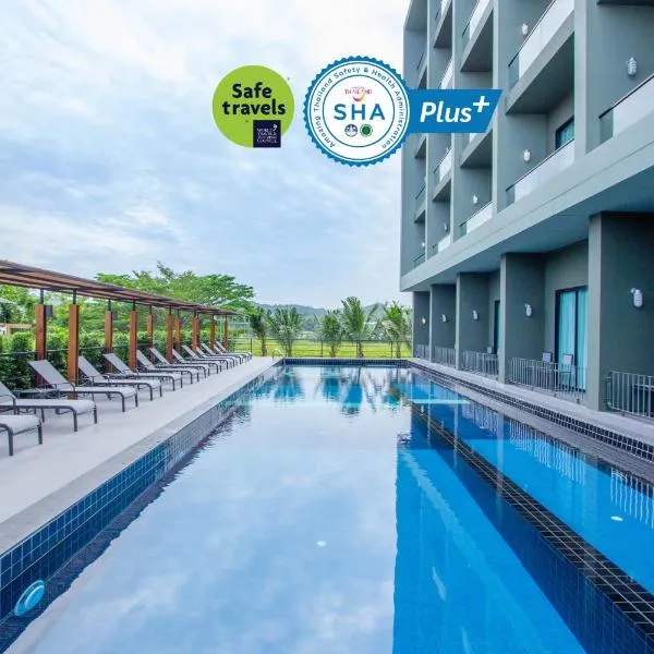 Sugar Marina Hotel -AVIATOR- Phuket Airport - SHA Extra Plus, отель в городе Най-Янг-Бич