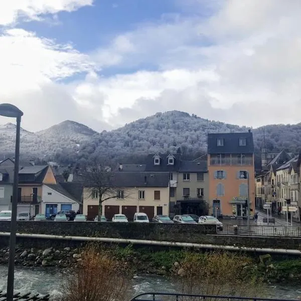 Appartement entre montagnes et eau, hotell Bagnères-de-Bigorres