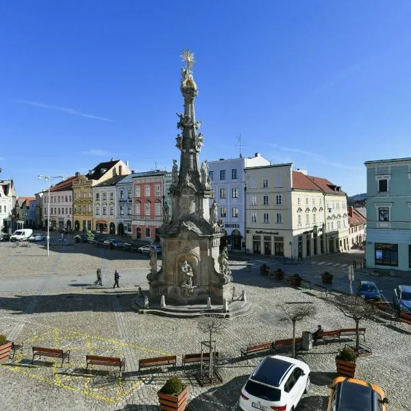 Apartmány Na Náměstí 85, hotel v Jindřichově Hradci