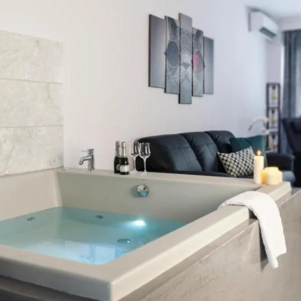 Dream Suite near Metro Station!、テッサロニキのホテル
