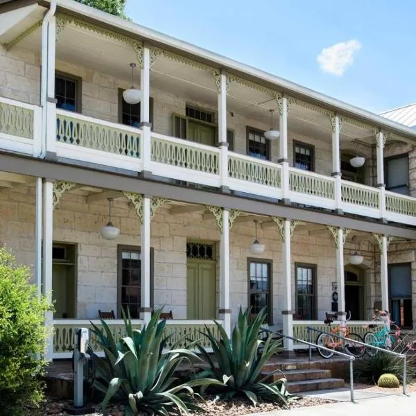 Hotel Giles, hotel v destinaci Comfort