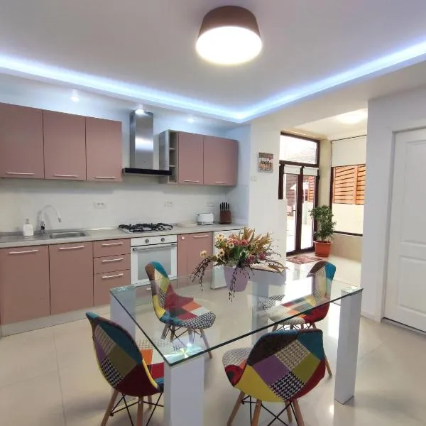 Studio'24 - Tomis Mall - Ultracentral, hotel v destinaci Constanţa