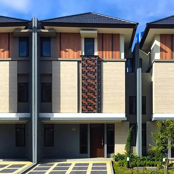 Regentown Near ICE BSD, hotel in Tangerang