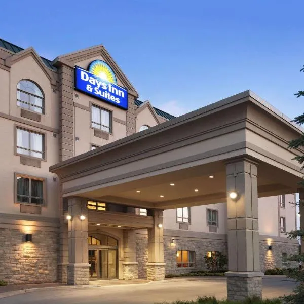 Days Inn & Suites by Wyndham Collingwood, hotel in Duntroon