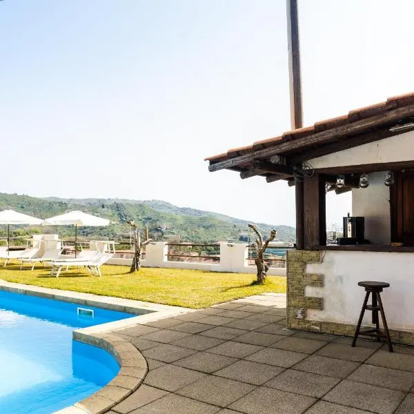 Villa immersa nel verde dell Etna, ξενοδοχείο σε Piedimonte Etneo