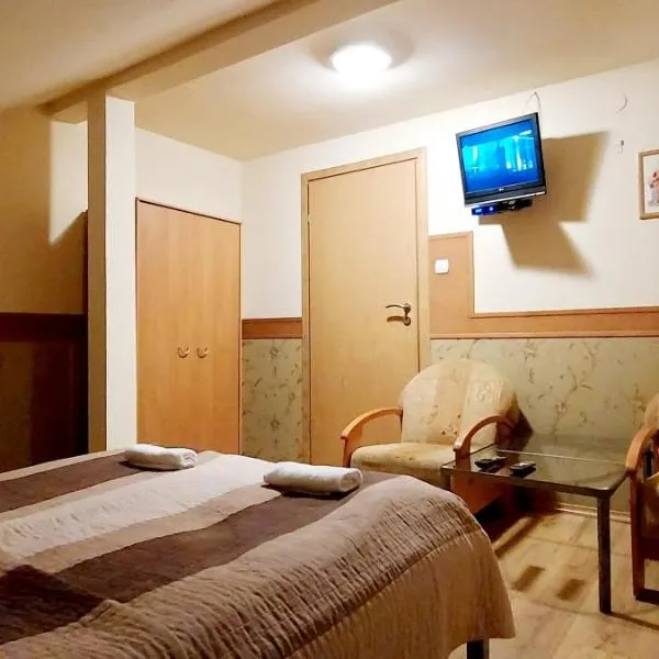 Motel Panorama، فندق في Młyny