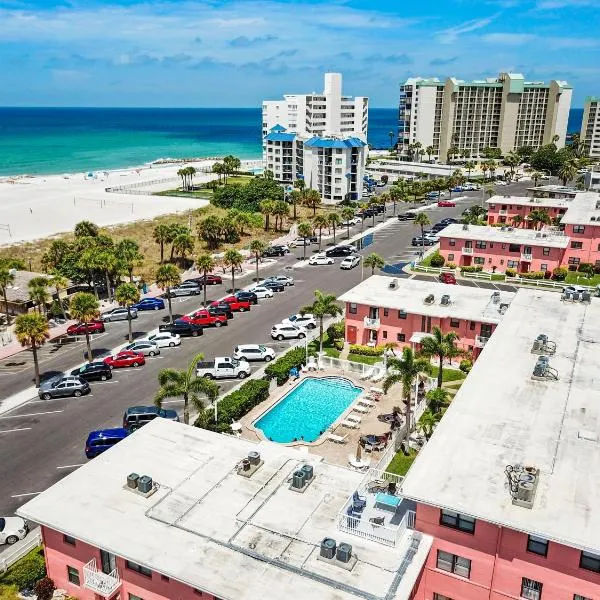 Gulf Winds Resort by Travel Resort Services, hotel in St. Pete Beach