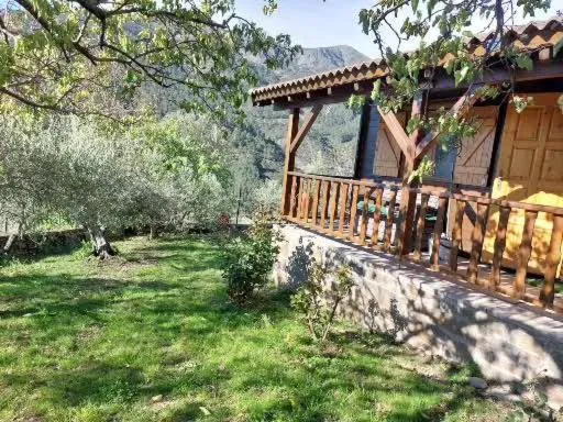 Casa Rural Mi Balconcito, hotel in Casares de las Hurdes