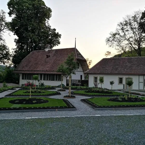 Resort Schloss Rued, хотел в Triengen