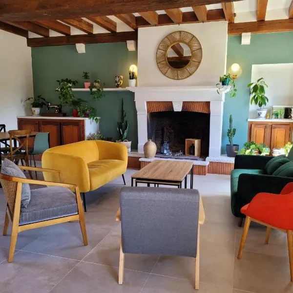 L Amalia au cœur des Châteaux de la Loire et du zoo de Beauval, hotel in Sambin