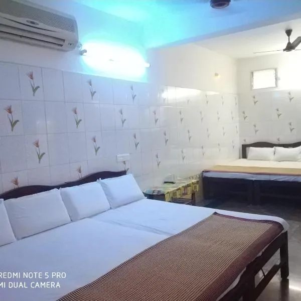 ABC kB Guest House auroville, hotel v destinácii Auroville