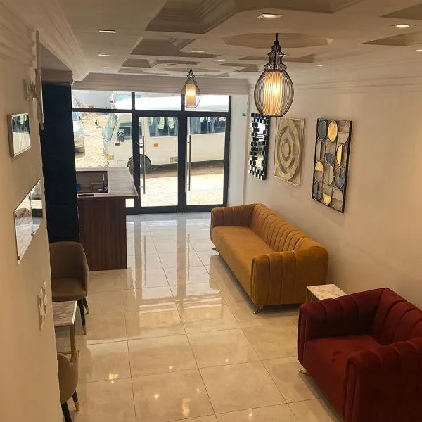 Hotel Residence La Corniche, מלון בYof