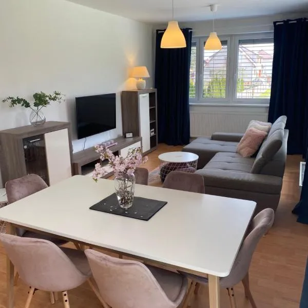 APARTMÁN LUŽNICE TŘEBOŇ, hotel v destinaci Třeboň