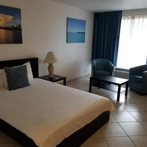 Dolphin Key Resort - Cape Coral: Cape Coral şehrinde bir otel