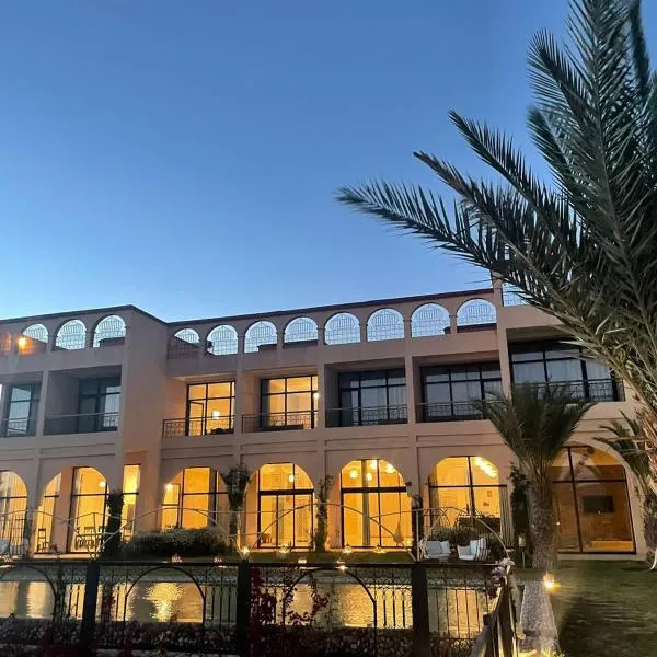 kasbah yu palace, hotel v destinaci Warzazát