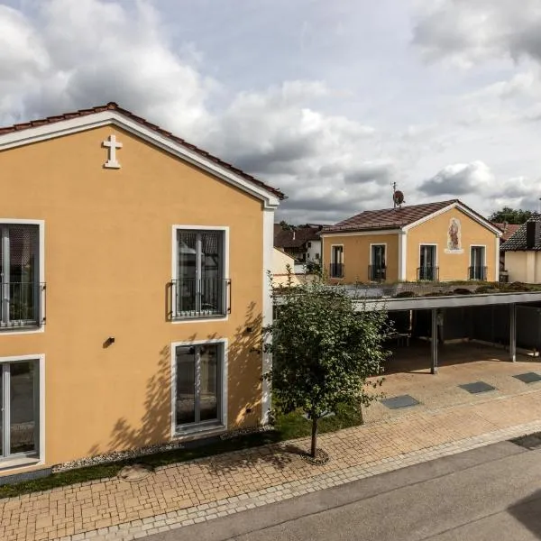 Landhaus Altmuehltal, hotel v destinaci Kipfenberg