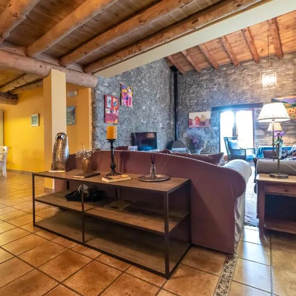 Casa Insol, hotel en Denúy