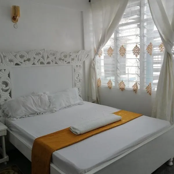 Golden Nest, hotel in Mombasa
