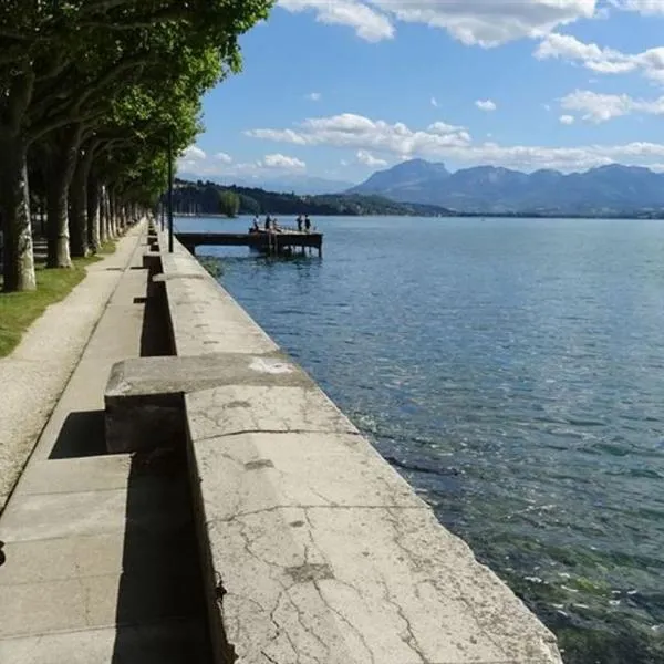 Appartement 35 m² bord de lac Aix les Bains (73), hotel v destinaci Aix-les-Bains