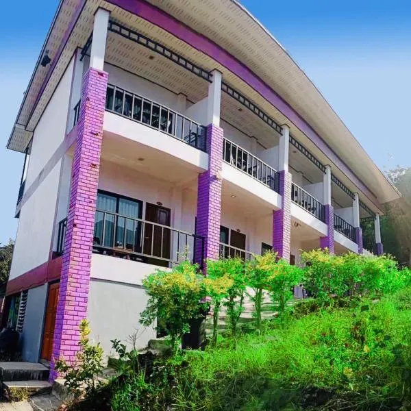View Garden Resort, hotel em Phi Phi Don