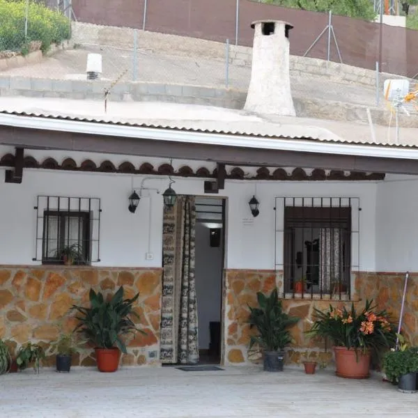 Casa Cueva El Almendro, hotel v destinácii Pegalajar
