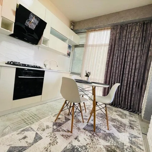 Yas Apartment, hotel in Samarkand