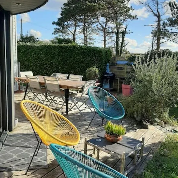 Maison Chaleureuse Bord de Mer, hotel in Primelin