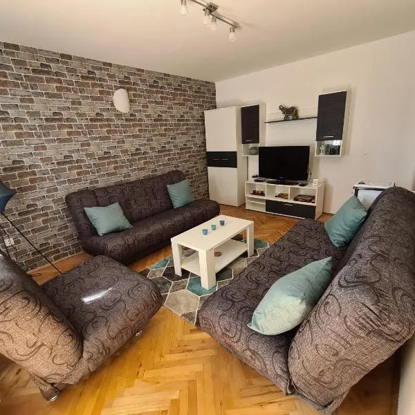 Planinska kuća Koreni, hotel v destinaci Jasikovice
