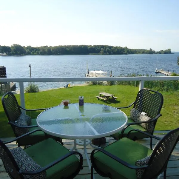Bayside Inn & Waterfront Suites, hotel in Kingston
