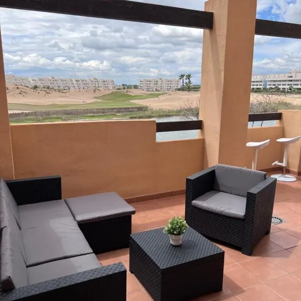 Apartment Las Terrazas de la Torre Golf,Pool,Lake View, hotell i Las Pedreñas