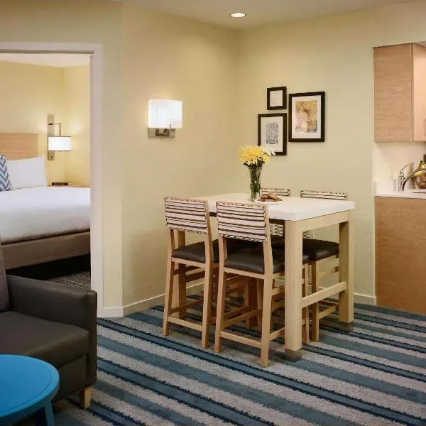 Sonesta ES Suites Somerset, hotel en Highland Park