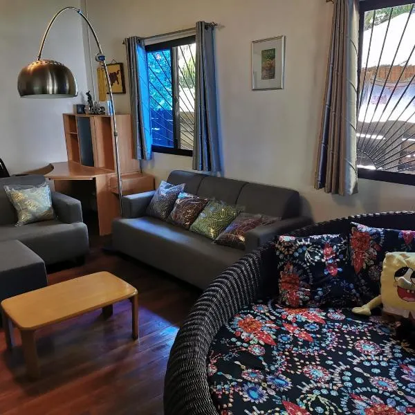 3-Bedroom Beach House at Glamping Dome Beach Resort, hotel in Dauin
