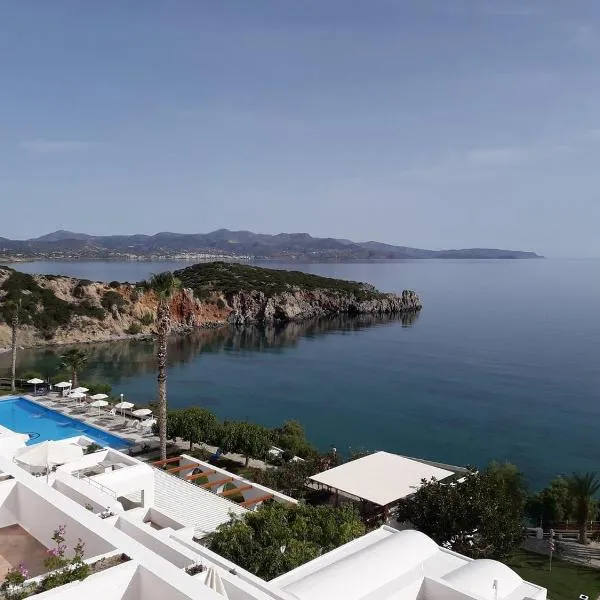 Istron Bay Hotel, hotel a Istron