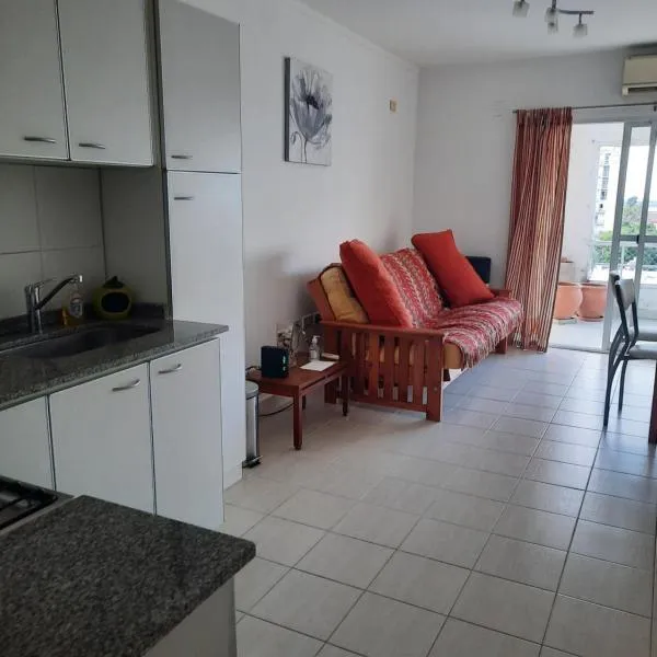 Precioso departamento en Paraná. Zona Centro โรงแรมในOro Verde