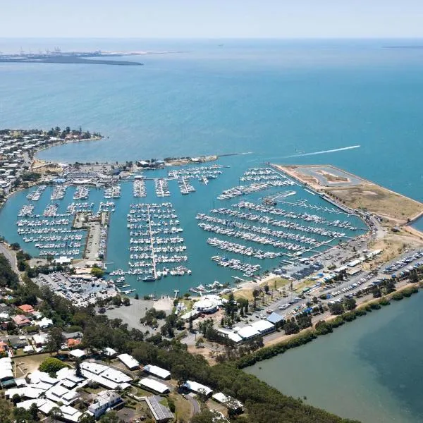 Manly Marina Cove Motel, хотел в Ormiston