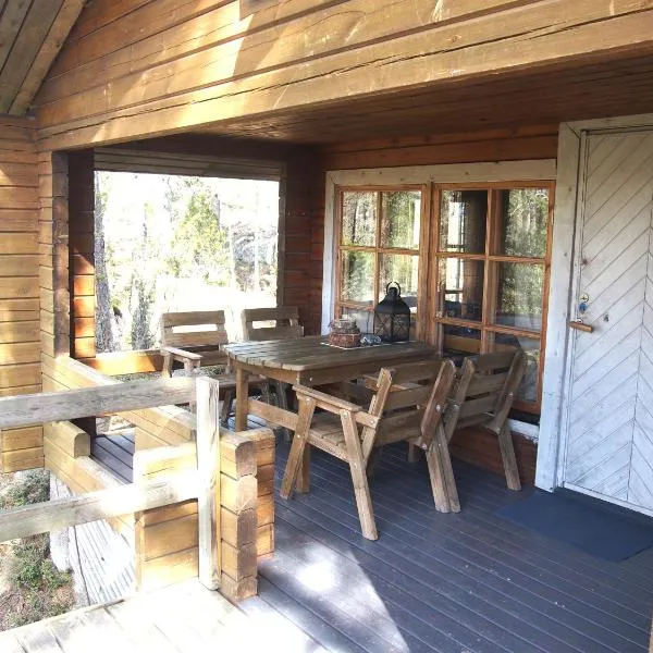 Pinetree Cottages Log cabin，新考蓬基的飯店