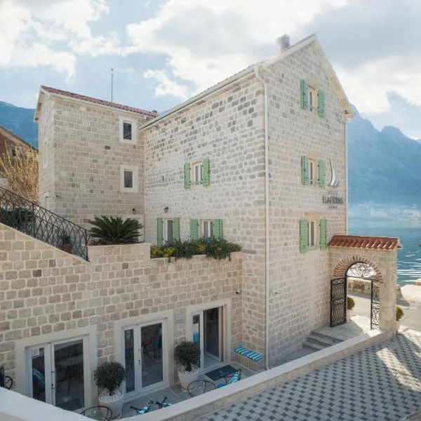 Hotel Libertas, hotell i Kotor