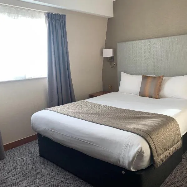 Savera Hotel South Ruislip, hotel em Harefield