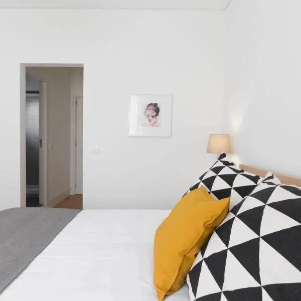 GuestReady - Costa Cabral Guesthouse, Hotel in Porto