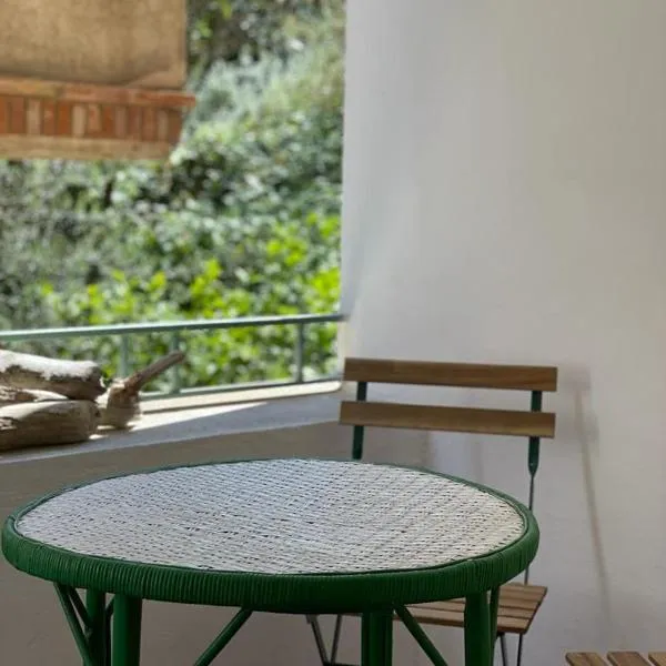 Piso en la costa brava y al inicio del Pirineo, hotel Portbouban
